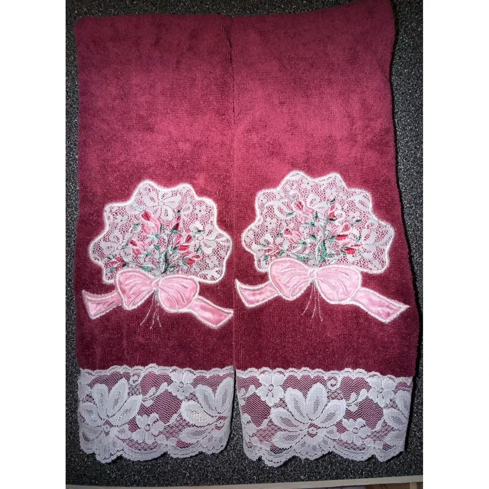 Vtg Embroidered JC Penny's Home Collection Maroon  Towels 2 Bath /2 Hand/ 2 Wash